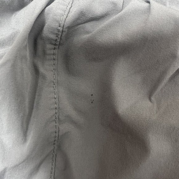 Soothfeel Shorts Womens Medium Gray Running Workout Athletic Biker Yoga Gym - Picture 4 of 8